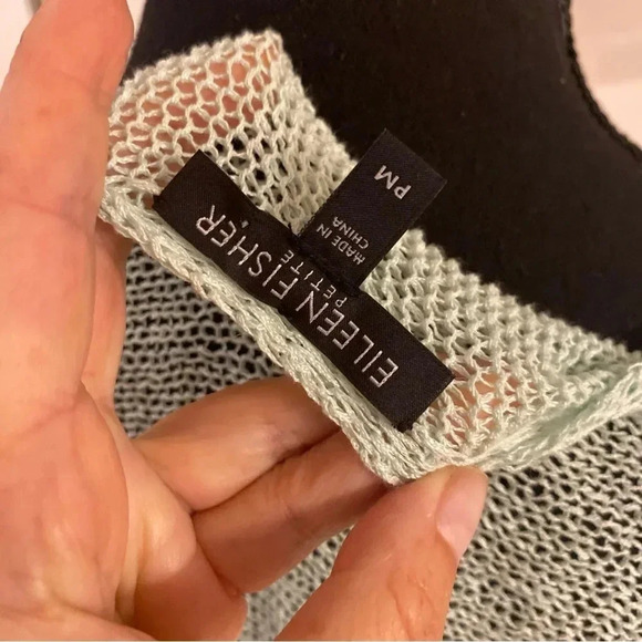 Eileen Fisher sweater size medium - Picture 4 of 5